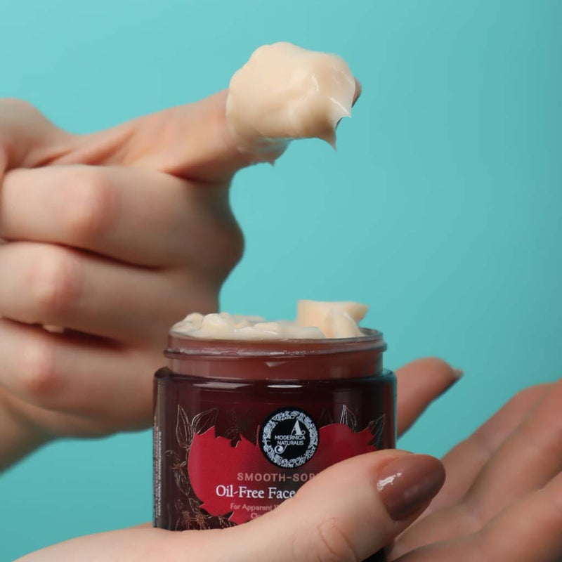 Smooth sorbet Multi-Functional, Oil-Free Bouncy Gel Crème with 7+5 Formula with a blue background